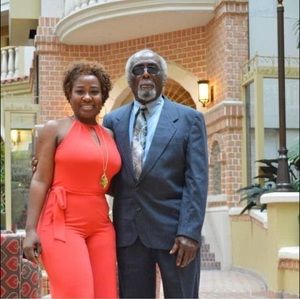 Meet your Posher, Polly